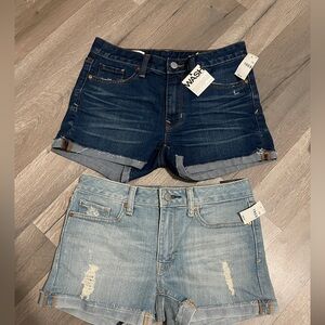 NWT Gap 1969 Slim Cut Offs Size 24